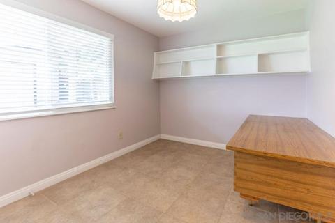 4729 Sunny Hills Rd, Oceanside, CA 92056 photo 18
