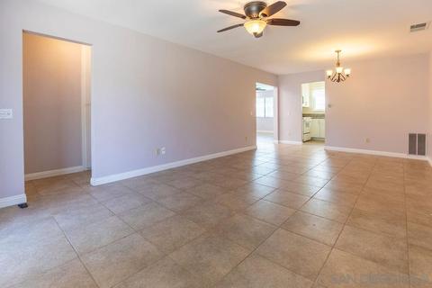 4729 Sunny Hills Rd, Oceanside, CA 92056 photo 9