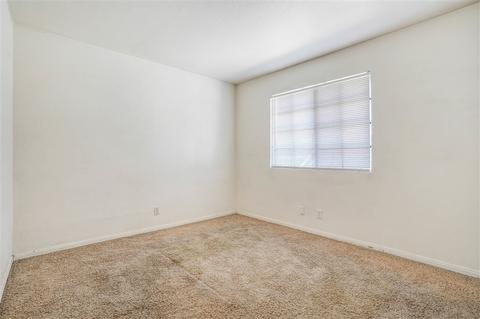 1553 Spring Creek Ln, Oceanside, CA 92057 photo 15