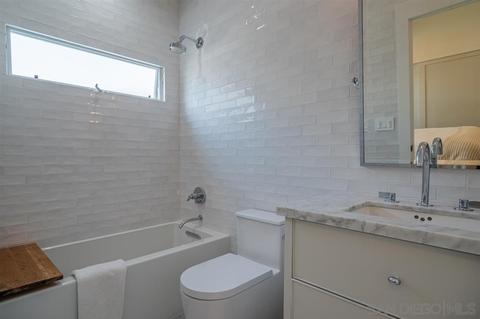 370 Glorietta Blv, Coronado, CA 92118 photo 18