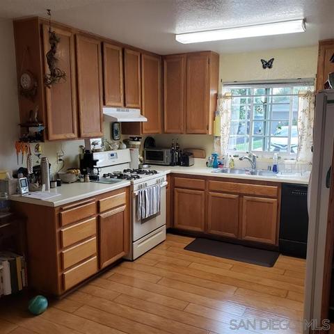 739 S Anza St, El Cajon, CA 92020 photo 5