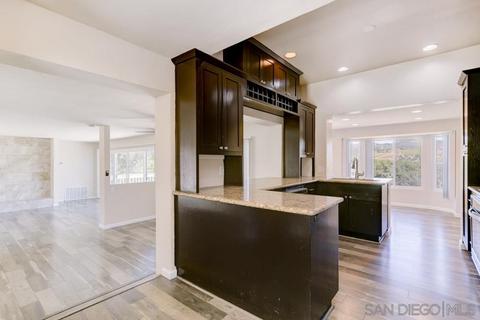 233 Mission Rdg, Fallbrook, CA 92028 photo 5