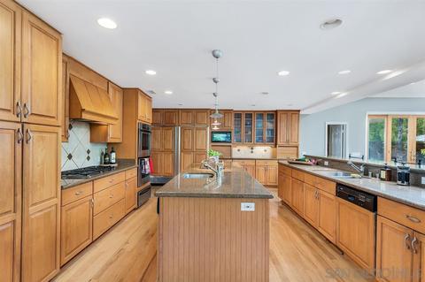 14036 Saddlewood Dr, Poway, CA 92064 photo 5