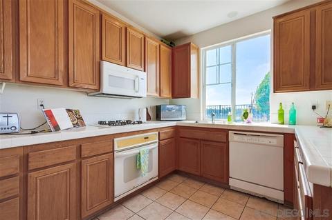 2928 Cliff Cir, Carlsbad, CA 92010 photo 9