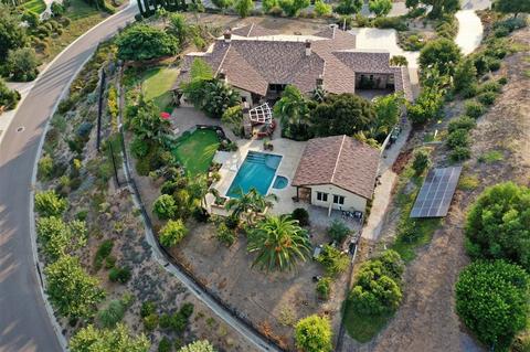 4142 Bridlewood Rd, Fallbrook, CA 92028 photo 1