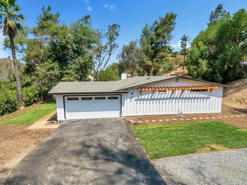 2893 Cordrey Dr, Escondido, CA 92029 photo 1