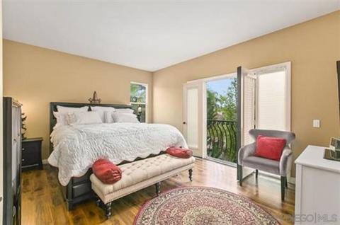 8174 Gilman Ct, La Jolla, CA 92037 photo 13