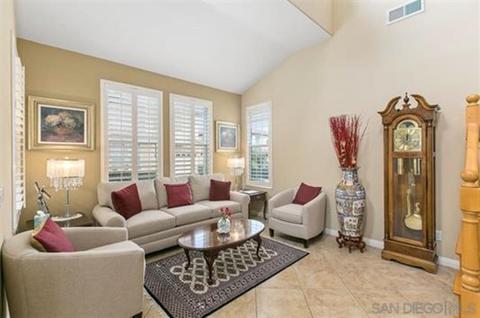 8174 Gilman Ct, La Jolla, CA 92037 photo 3