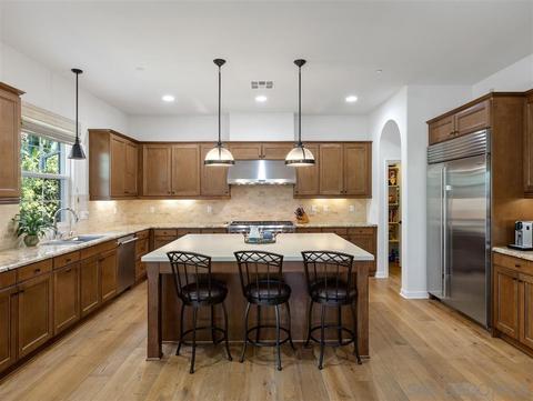 804 Dolphin Cir, Encinitas, CA 92024 photo 4
