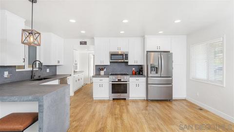 10619 Louisa Dr, La Mesa, CA 91941 photo 4