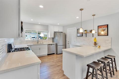 9765 Abbeywood Rd, Santee, CA 92071 photo 3