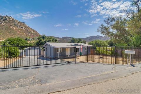 610 Saint George Dr, El Cajon, CA 92019 photo 2