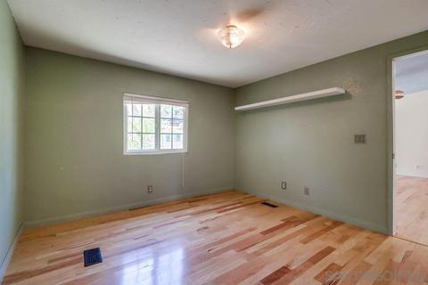 610 Saint George Dr, El Cajon, CA 92019 photo 9