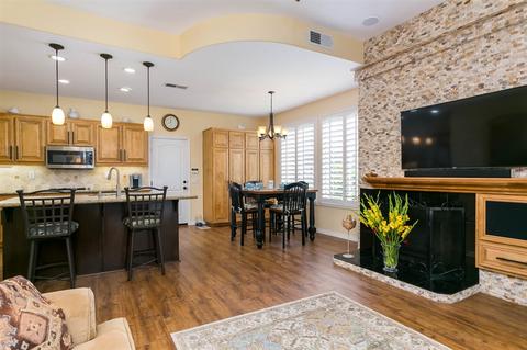7110 Tanager Dr, Carlsbad, CA 92011 photo 1