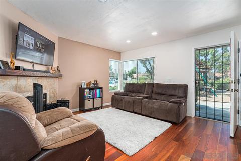 10725 Lisa Mdws #B, Santee, CA 92071 photo 4