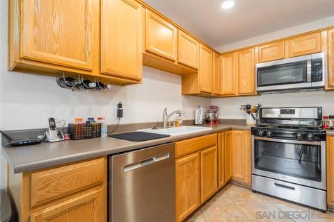 10725 Lisa Mdws #B, Santee, CA 92071 photo 8