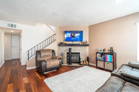 10725 Lisa Mdws #B, Santee, CA 92071 photo 2