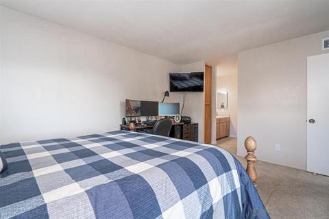 10725 Lisa Mdws #B, Santee, CA 92071 photo 14