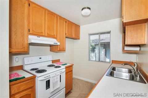 10326 Restful Ct, Santee, CA 92071 photo 8