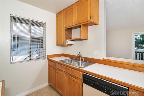 10326 Restful Ct, Santee, CA 92071 photo 9