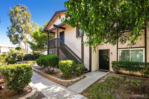 10326 Restful Ct, Santee, CA 92071 photo 2