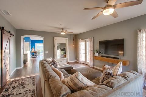 411 Grapefruit Dr, Ramona, CA 92065 photo 2