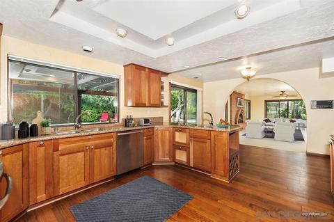 1156 Wild Canary Ln, Encinitas, CA 92024 photo 8