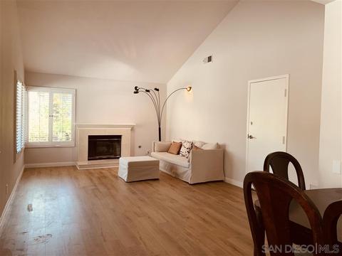 3228 Caminito Ameca, La Jolla, CA 92037 photo 4