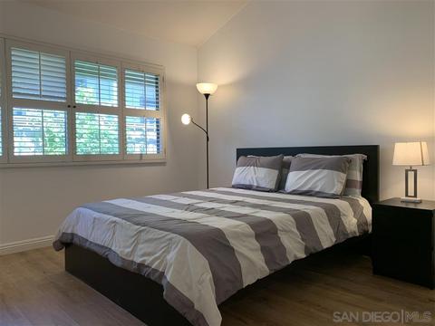 3228 Caminito Ameca, La Jolla, CA 92037 photo 11
