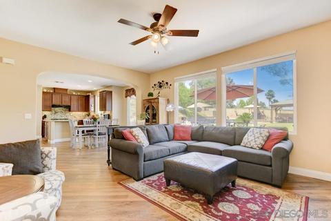 2736 Anjuli Ct, El Cajon, CA 92020 photo 6