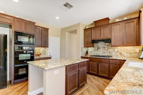 2736 Anjuli Ct, El Cajon, CA 92020 photo 9