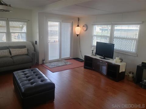 38 Bob Ln, Oceanside, CA 92058 photo 5