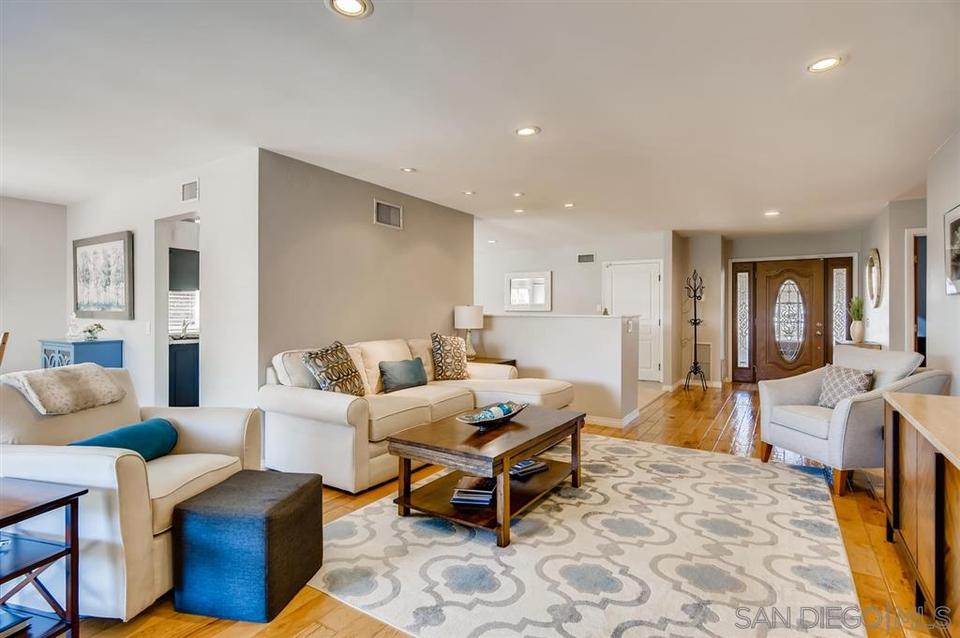  10872 Valldemosa Ln, San Diego, CA 92124 photo 6