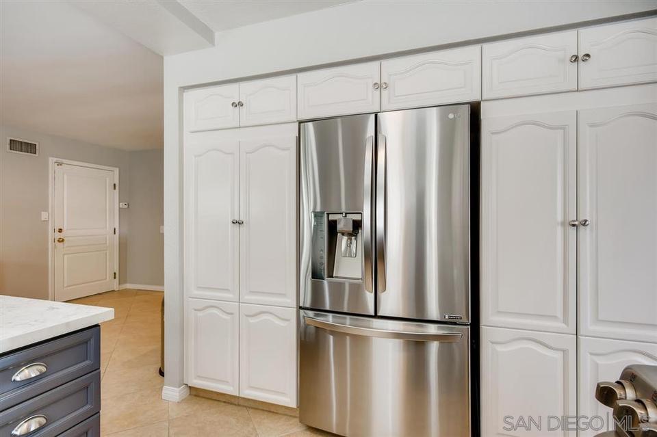  10872 Valldemosa Ln, San Diego, CA 92124 photo 12