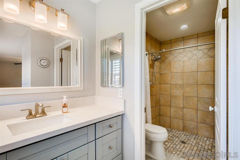  10872 Valldemosa Ln, San Diego, CA 92124 photo 18