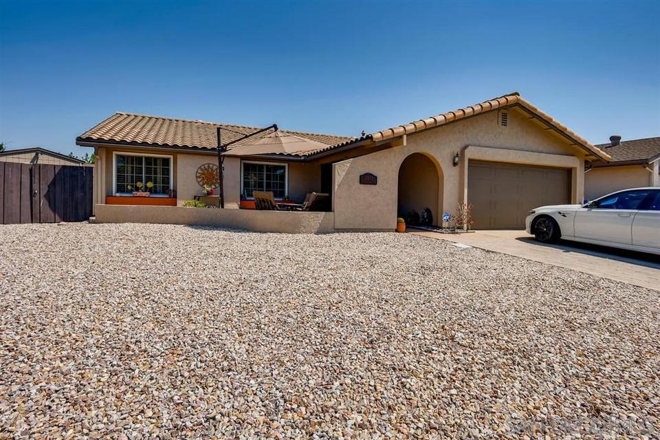  10872 Valldemosa Ln, San Diego, CA 92124 photo 24