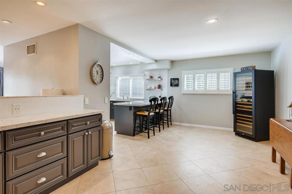  10872 Valldemosa Ln, San Diego, CA 92124 photo 13