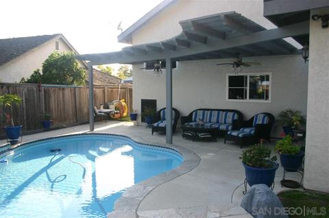 1626 Quiet Hills Dr, Oceanside, CA 92056 photo 4