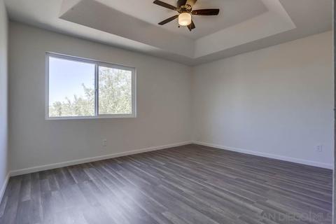 1252 Woodview Dr, Oceanside, CA 92056 photo 11