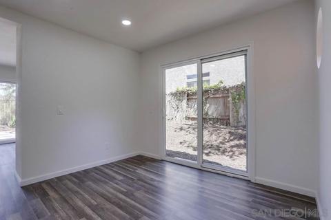 1252 Woodview Dr, Oceanside, CA 92056 photo 7