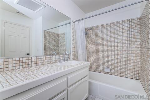 2305 Caringa Way #C, Carlsbad, CA 92009 photo 19