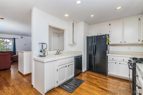 2305 Caringa Way #C, Carlsbad, CA 92009 photo 6