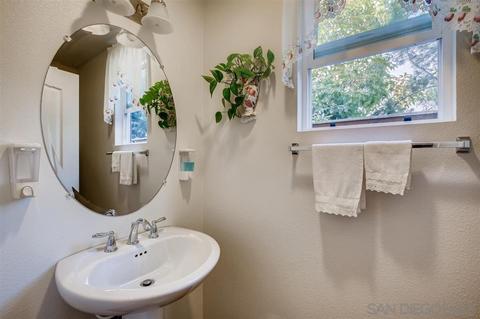 702 Titanium Pl, Vista, CA 92083 photo 8