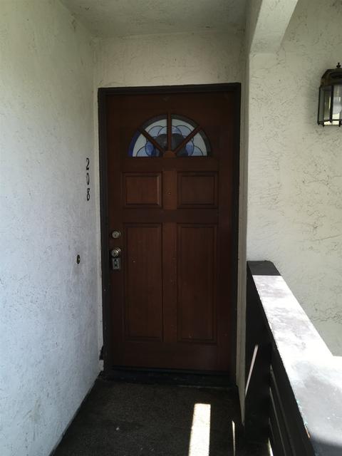 2425 Cranston #208, Escondido, CA 92025 photo 4