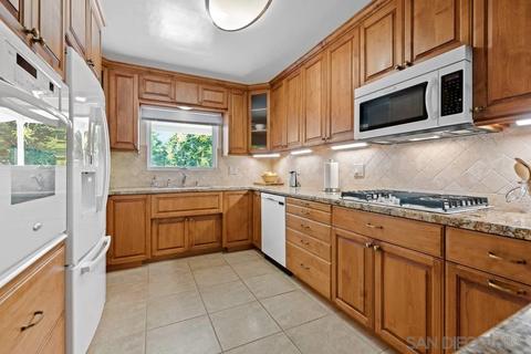 856 Bear Valley Pkwy, Escondido, CA 92025 photo 12