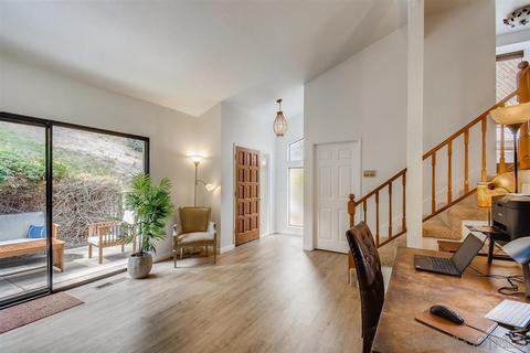 2249 Via Blanca, Oceanside, CA 92054 photo 2