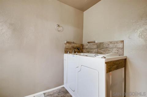 8067 Linen Dr, Santee, CA 92071 photo 19