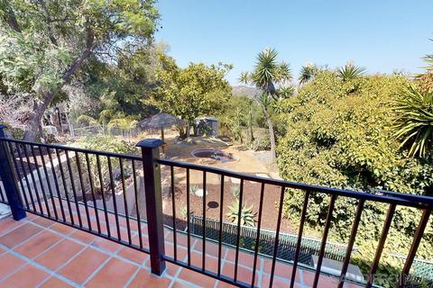1157 Hamlet Dr, El Cajon, CA 92021 photo 2