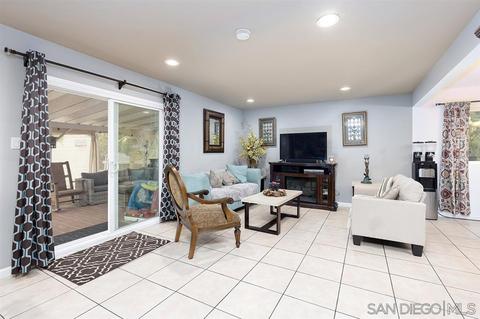 936 Wellpott, Vista, CA 92084 photo 2