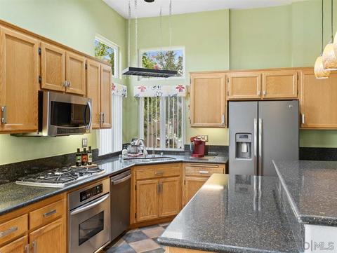 1818 Foothill View Pl, Escondido, CA 92026 photo 10